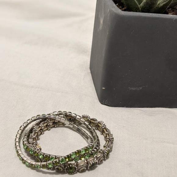 don't know Jewelry - Jewelled bangles